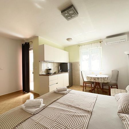 Apartments Villa Miranda ヴォディツェ エクステリア 写真