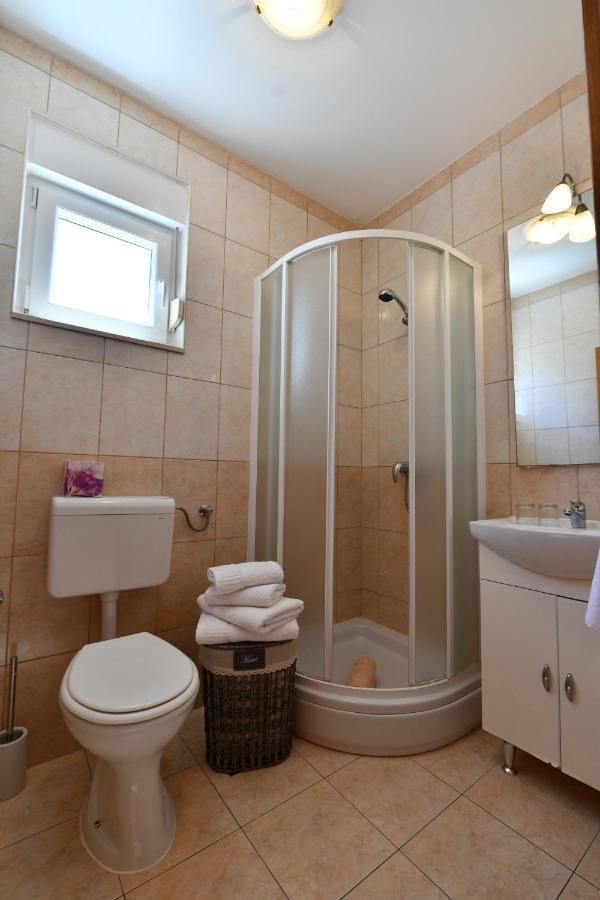 Apartments Villa Miranda ヴォディツェ エクステリア 写真