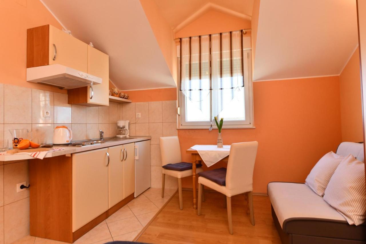 Apartments Villa Miranda ヴォディツェ エクステリア 写真