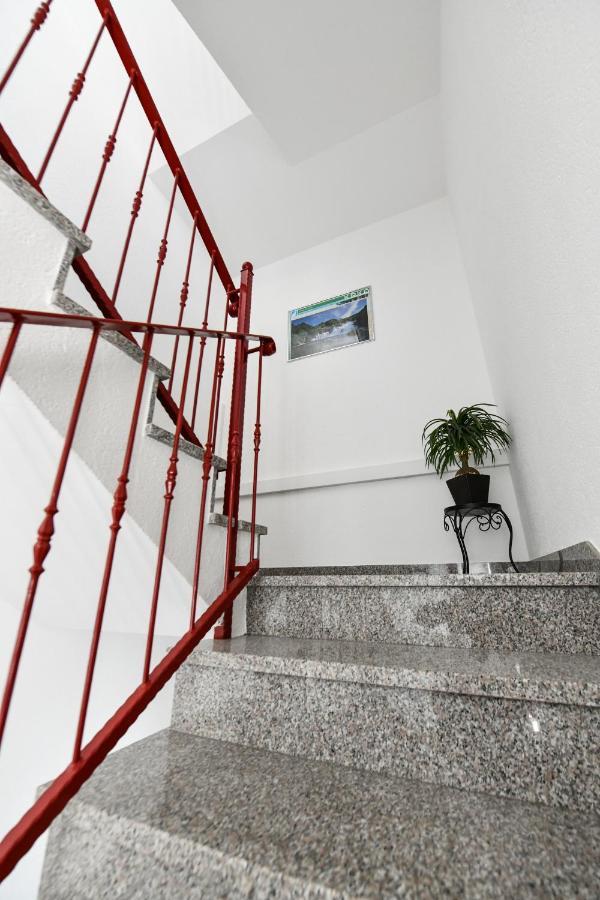 Apartments Villa Miranda ヴォディツェ エクステリア 写真