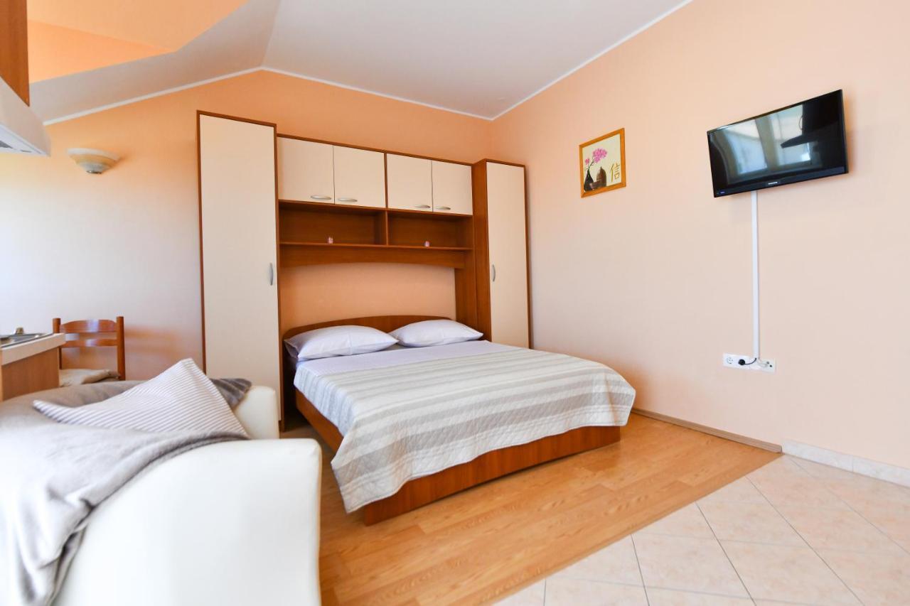 Apartments Villa Miranda ヴォディツェ エクステリア 写真