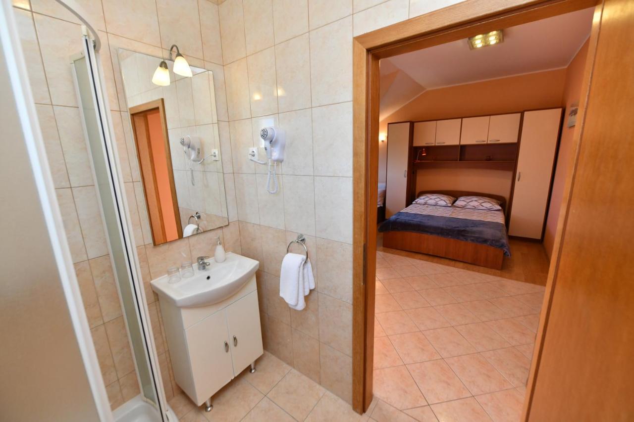 Apartments Villa Miranda ヴォディツェ エクステリア 写真