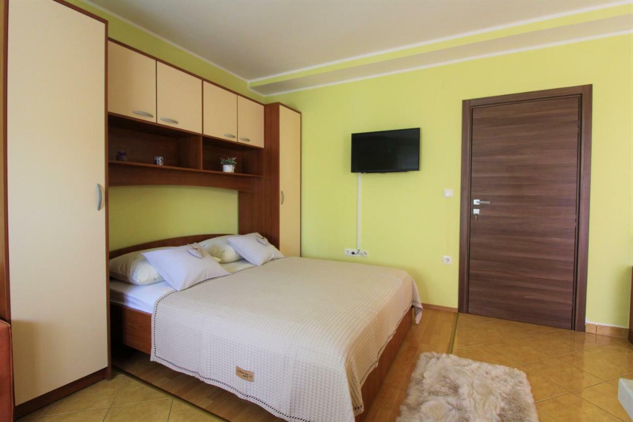 Apartments Villa Miranda ヴォディツェ エクステリア 写真